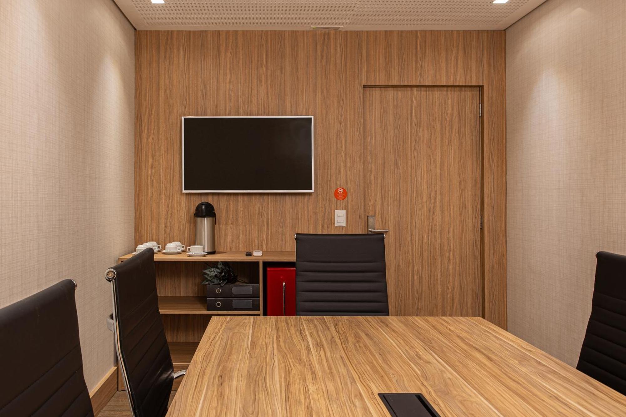Hotel Moov Porto Alegre Dış mekan fotoğraf