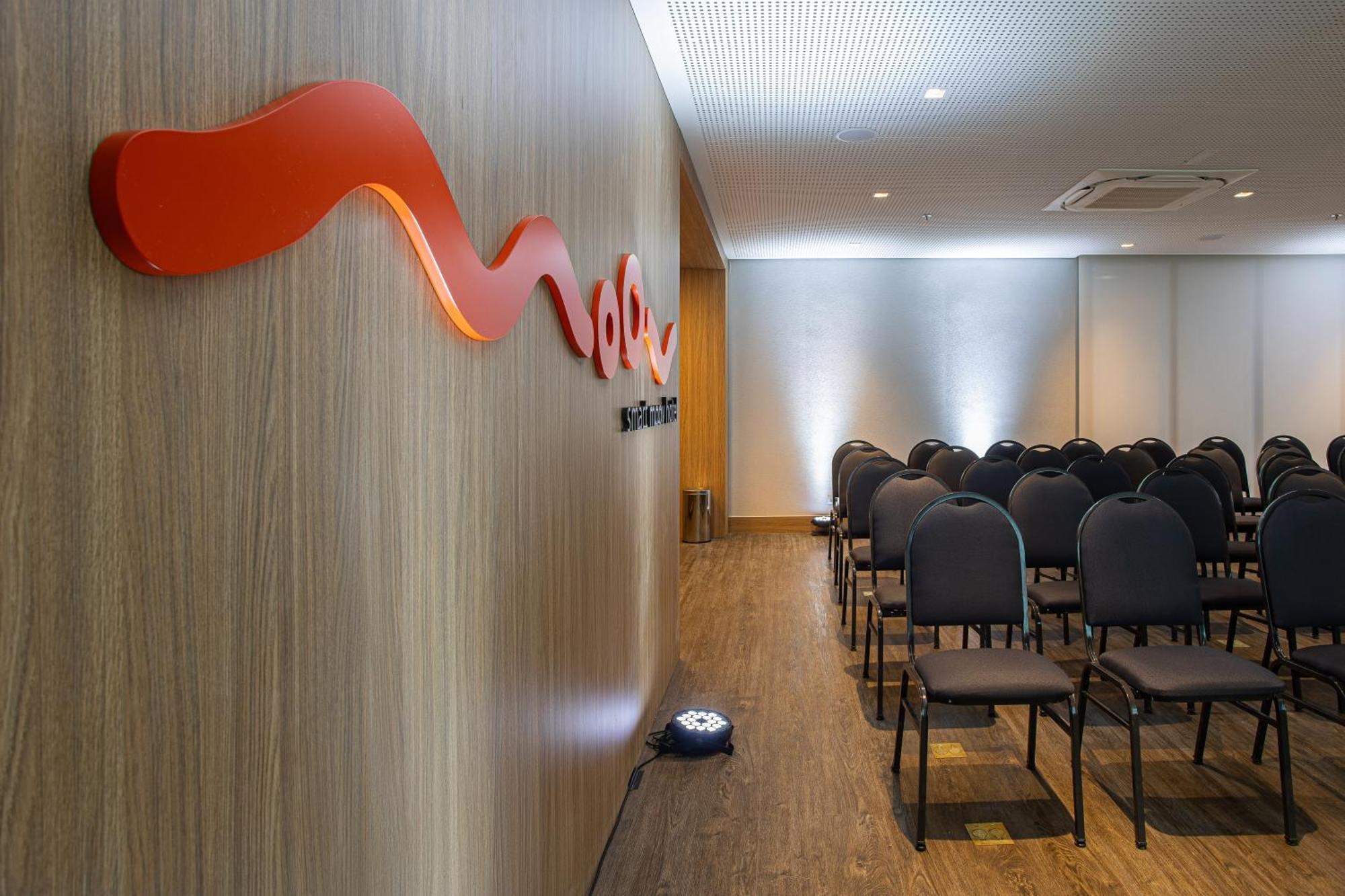Hotel Moov Porto Alegre Dış mekan fotoğraf